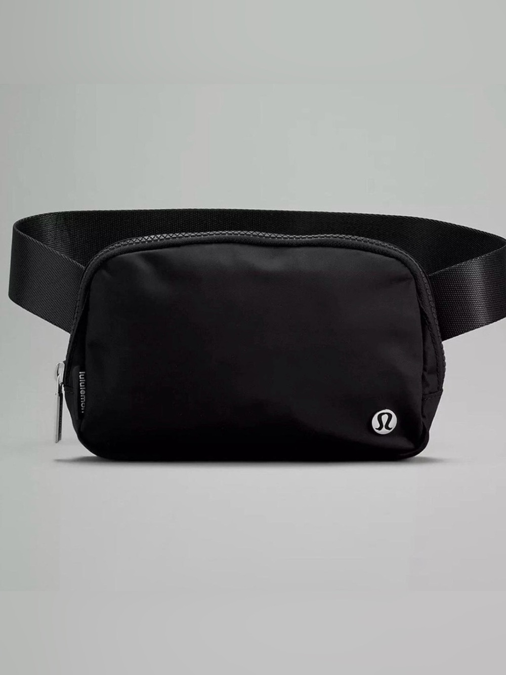 Lululemon everywhere belt Bag new